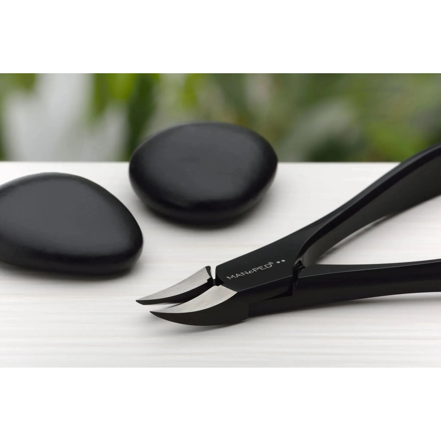 Nail clippers for fingernails and toenails - Black Edition