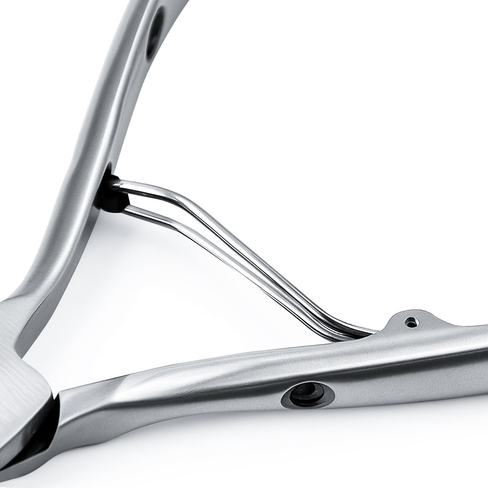 Nagelzange für festere Fingernägel