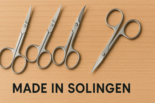 Nagelschere aus Solingen mit gebogener Schneide für die präzise Nagelpflege – Made in Germany